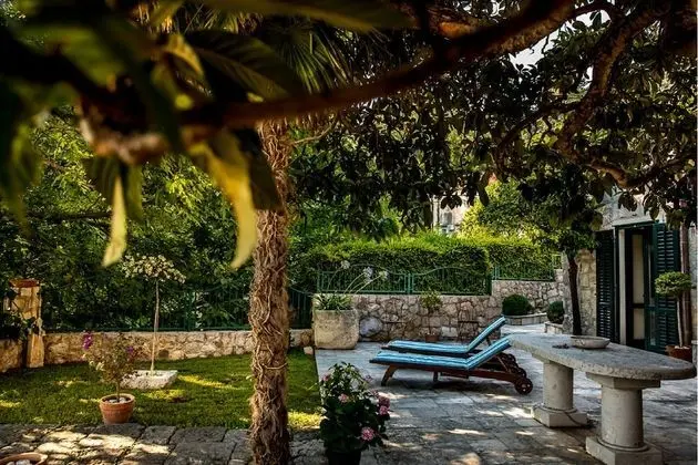 Ev (Two Bedroom Holiday Home)