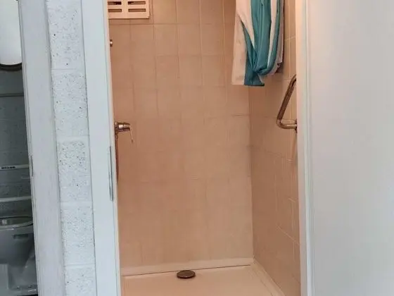 Ev