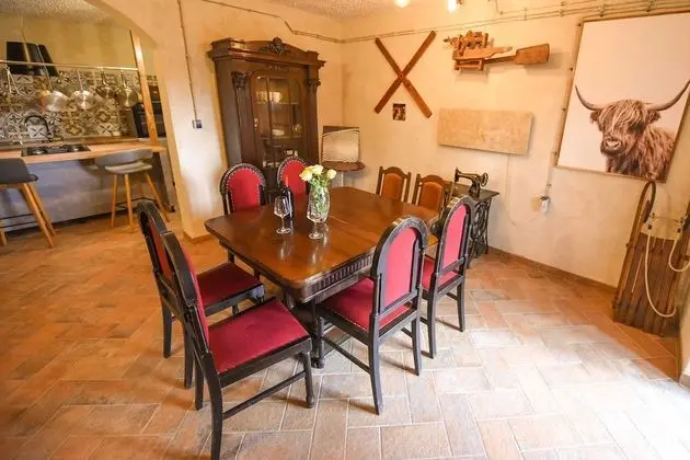 Ev (One bedroom house)