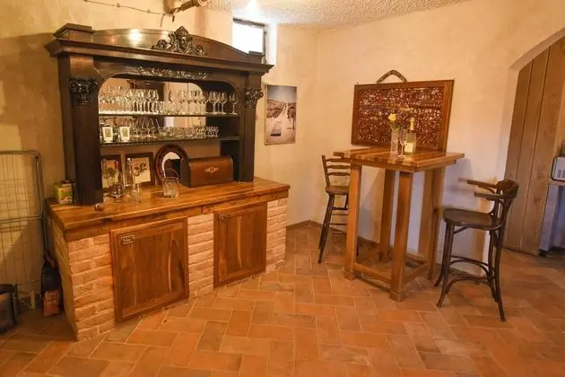 Ev (One bedroom house)