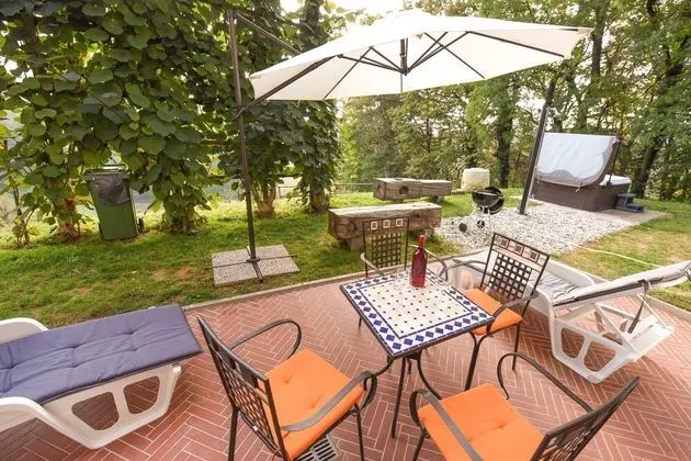 Ev (One bedroom house)