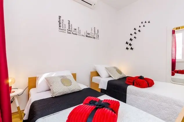 Ev (Three Bedroom Holiday Home)