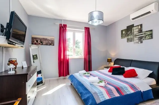 Ev (Three Bedroom Holiday Home)