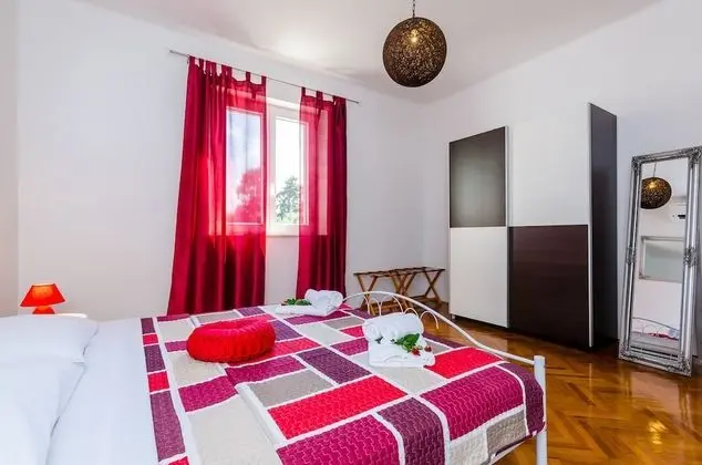 Ev (Three Bedroom Holiday Home)