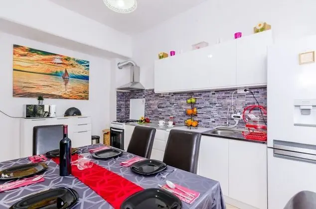 Ev (Three Bedroom Holiday Home)