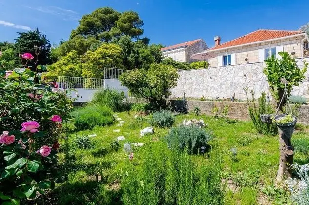 Ev (Three Bedroom Holiday Home)