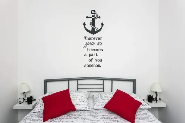 Ev (One Bedroom Apartment with Terrace an)