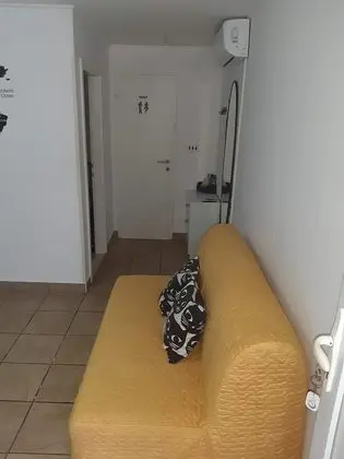 Ev (One Bedroom Apartment with Terrace an)