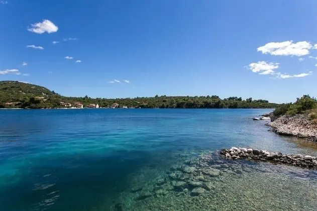 Ev (One Bedroom Apartment with Terrace an)