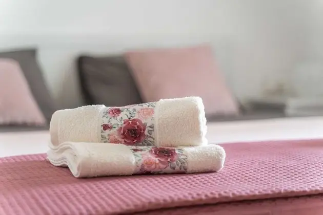 Ev (Three Bedroom Holiday Home with Swimm)