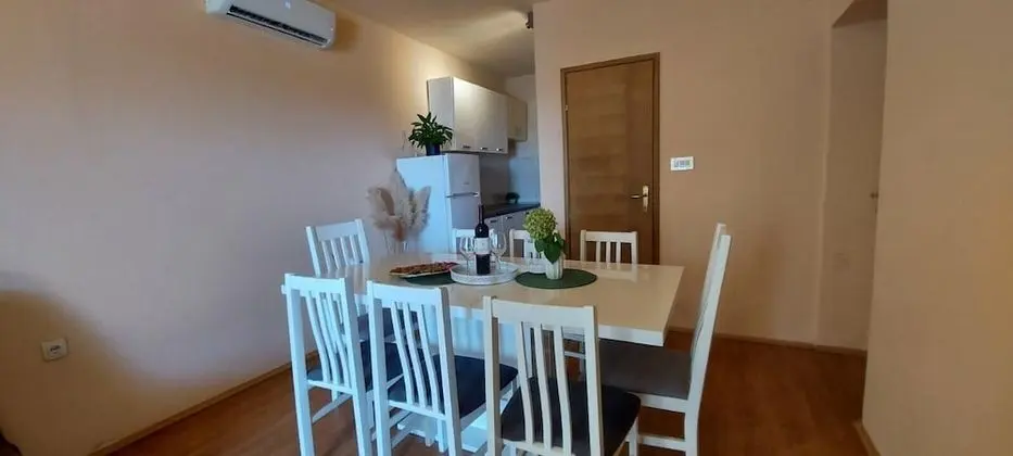 Family Ev, 4 Yatak Odası, Kişiye Özel Havuzlu, Avlu Manzaralı