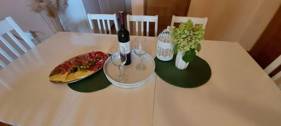 Family Ev, 4 Yatak Odası, Kişiye Özel Havuzlu, Avlu Manzaralı