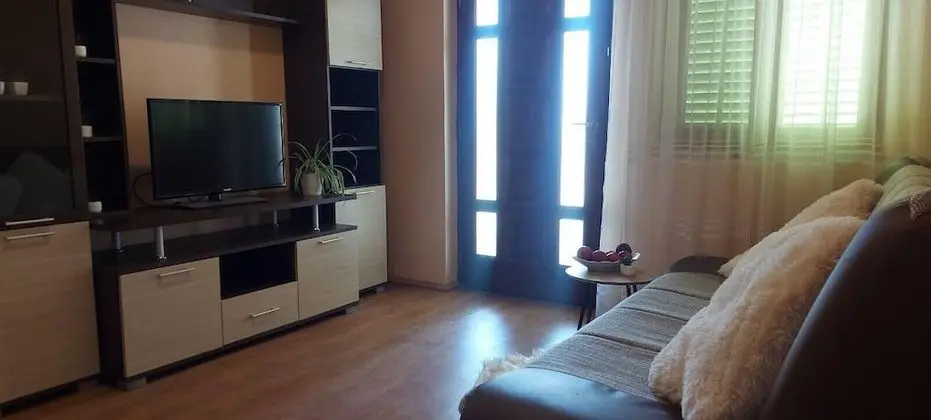 Family Ev, 4 Yatak Odası, Kişiye Özel Havuzlu, Avlu Manzaralı