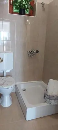 Family Ev, 4 Yatak Odası, Kişiye Özel Havuzlu, Avlu Manzaralı