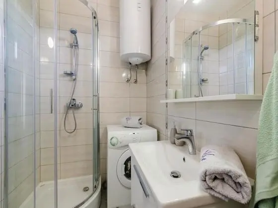 Ev (Four-Bedroom Holiday Home)