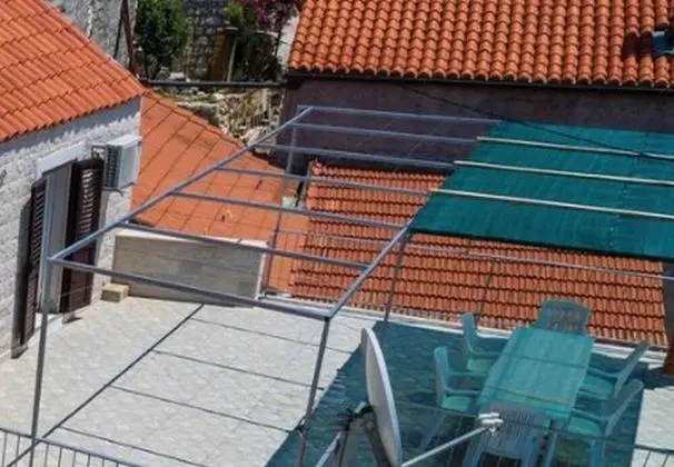 Ev (Four-Bedroom Holiday Home)