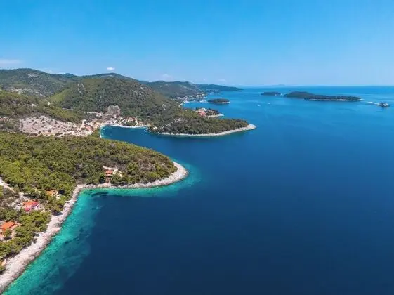 Ev (Five Bedroom House)