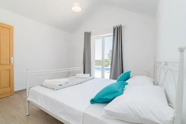 Villa (Two-Bedroom with Pool and Terrace)