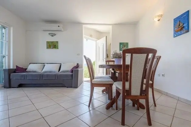 Ev (Holiday Home near lighthouse - H(4+2))