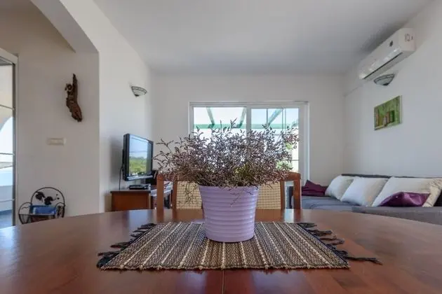 Ev (Holiday Home near lighthouse - H(4+2))