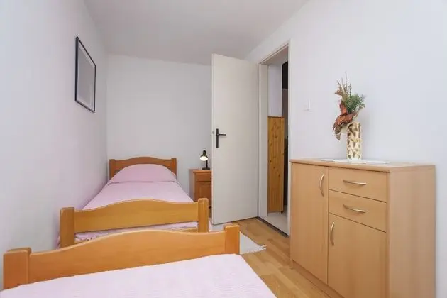 Ev (Three Bedroom Holiday Home)