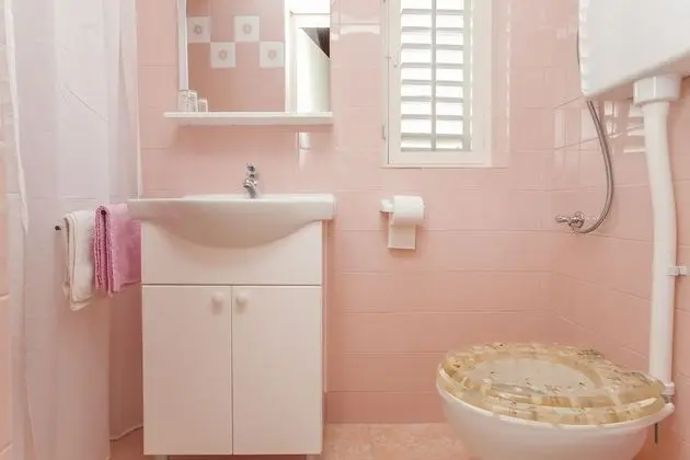 Ev (Three Bedroom Holiday Home)