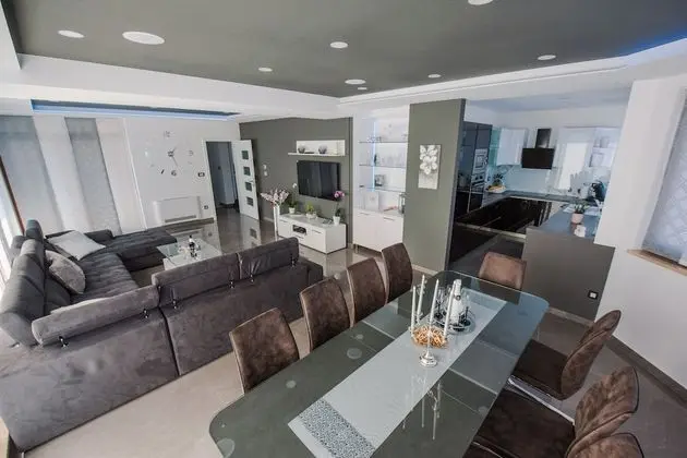 Villa, Kişiye Özel Havuzlu