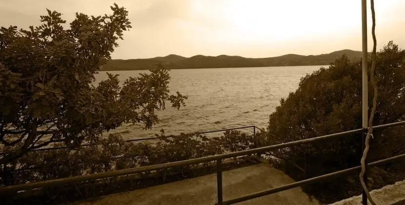 Ev (One Bedroom Apartment with Terrace)