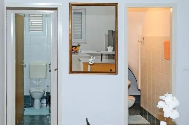 Ev (One Bedroom Apartment with Terrace)