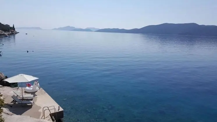 Ev (One Bedroom Apartment with Terrace)