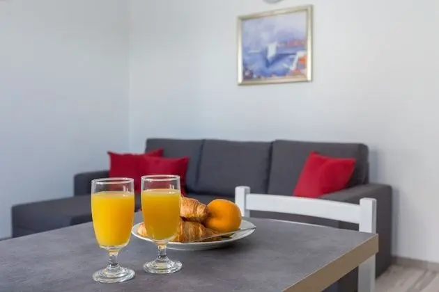 Ev (Four Bedroom Holiday Home)