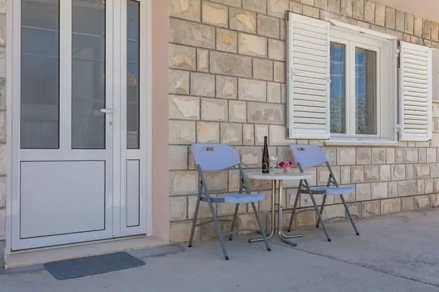 Ev (Four Bedroom Holiday Home)