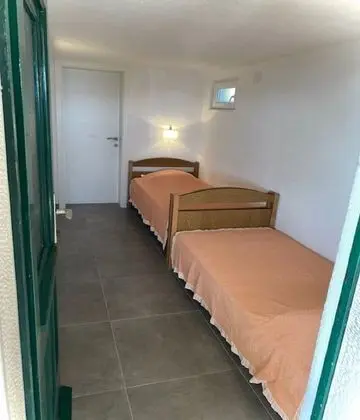 Ev (Holiday House with Terrace)
