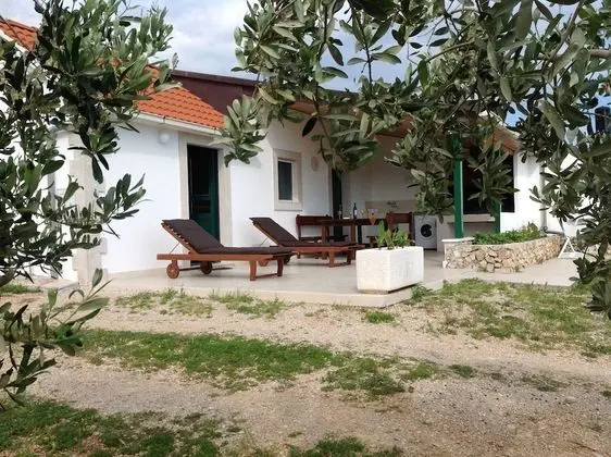 Ev (Holiday House with Terrace)