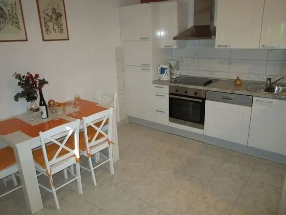 Ev (Holiday House with Terrace)