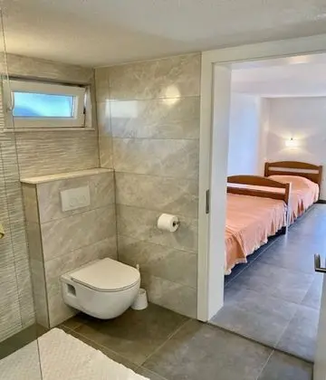 Ev (Holiday House with Terrace)