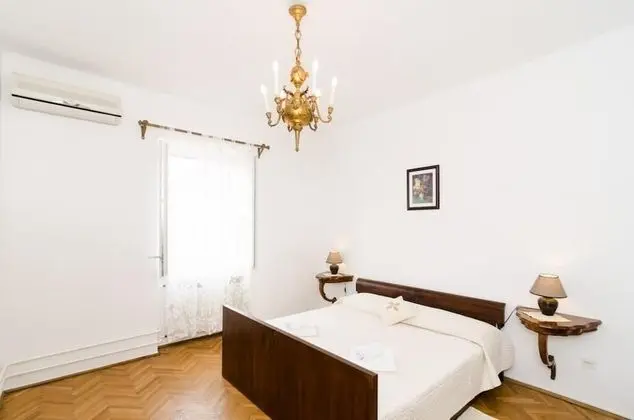 Ev (Duplex Three Bedroom Apartment)