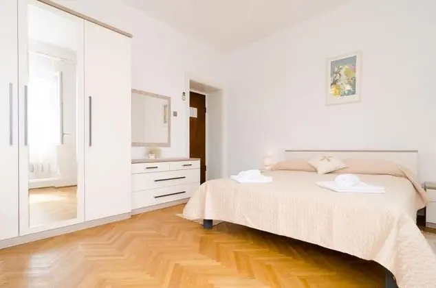 Ev (Duplex Three Bedroom Apartment)