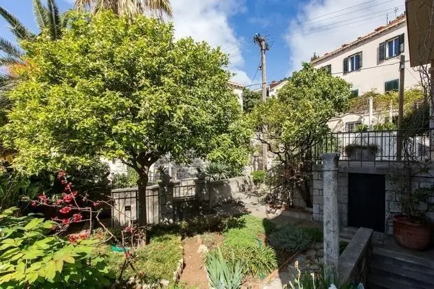 Ev (Duplex Three Bedroom Apartment)