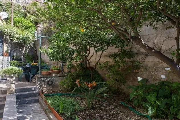 Ev (Duplex Three Bedroom Apartment)