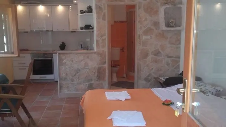 Ev (Three Bedroom Holiday Home)