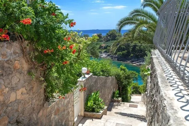 Villa, Deniz Manzaralı