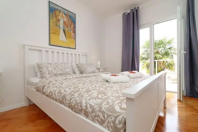 Ev (Three Bedroom Holiday Home)