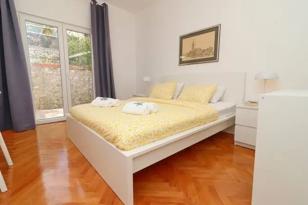 Ev (Three Bedroom Holiday Home)