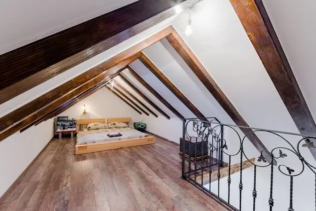 Ev (Two Bedroom Holiday Home with Private)