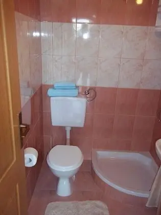 Ev (Holiday Home with Terrace)