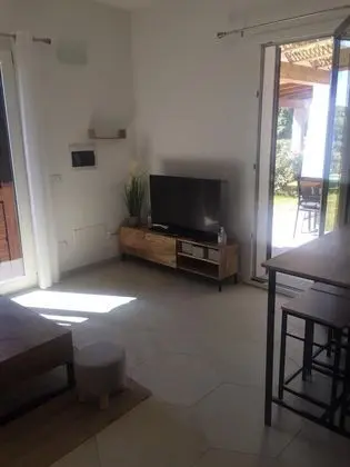 Ev, 2 Yatak Odası, Veranda