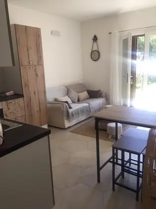 Ev, 2 Yatak Odası, Veranda