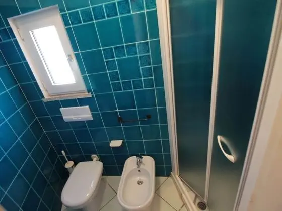 Ev