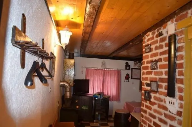 Ev (Two Bedroom Holiday Home with Terrace)